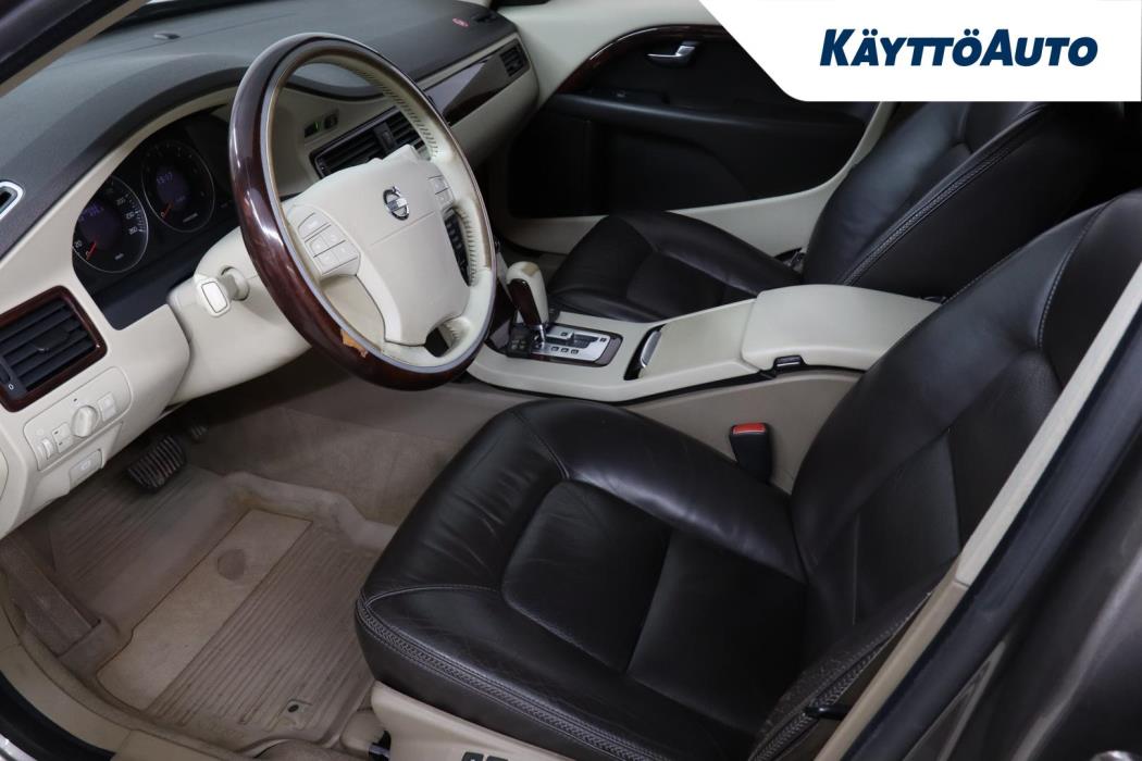 VOLVO XC70 2008