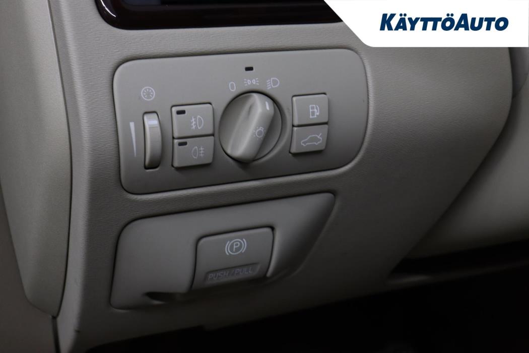 VOLVO XC70 2008