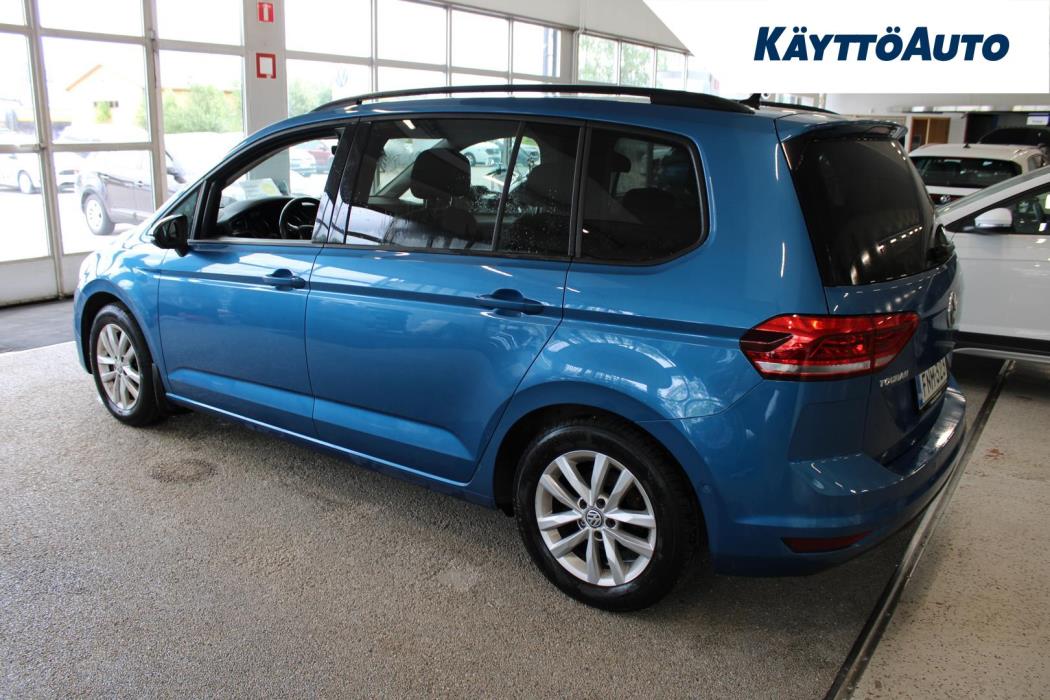 VOLKSWAGEN Touran 2019