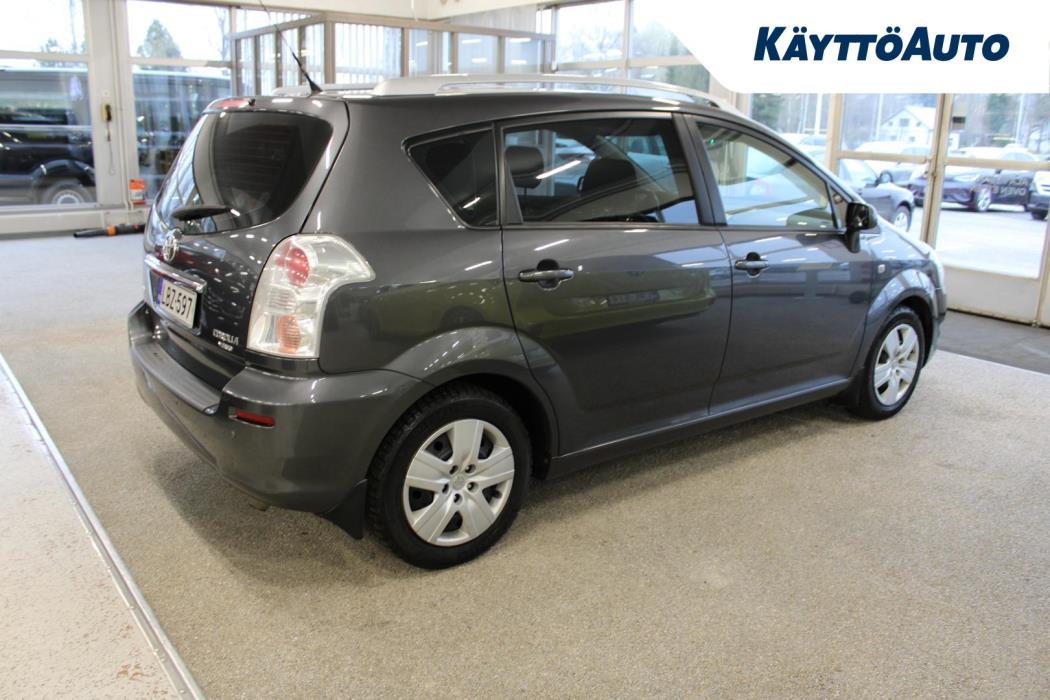 TOYOTA Corolla Verso 2008