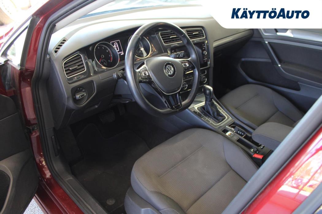 VOLKSWAGEN Golf 2020