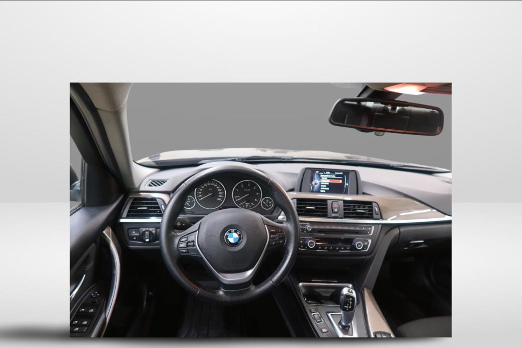 BMW 320 2015