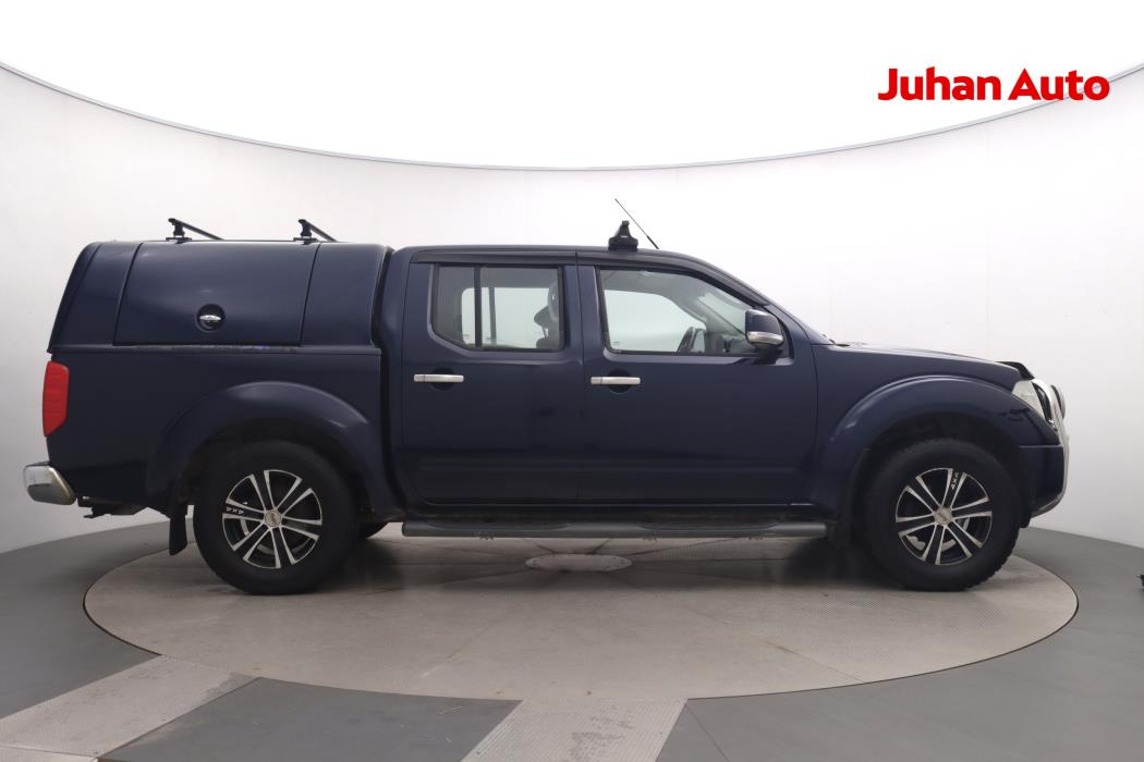 NISSAN NAVARA 2009
