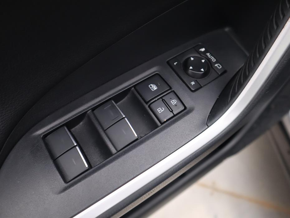 TOYOTA RAV4 Plug-in 2021
