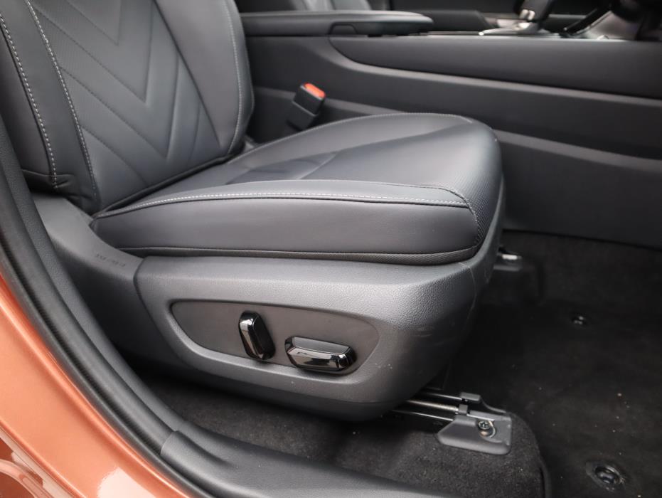 Lexus NX 2024