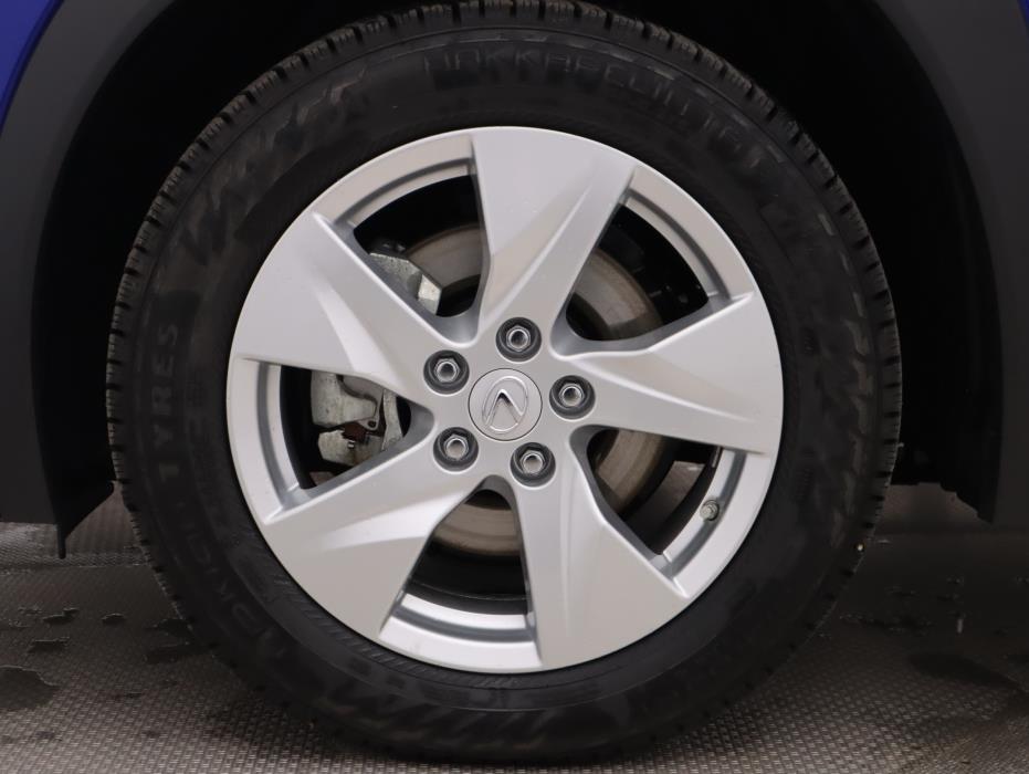 Lexus UX 2024