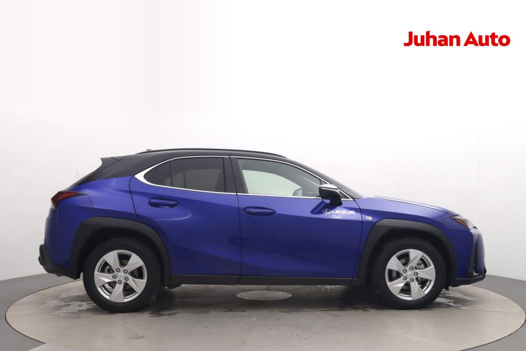 Lexus UX 2024