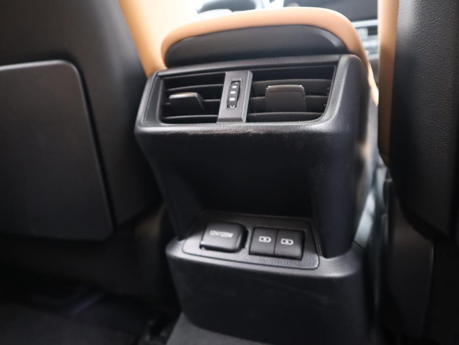 LEXUS ES 2024