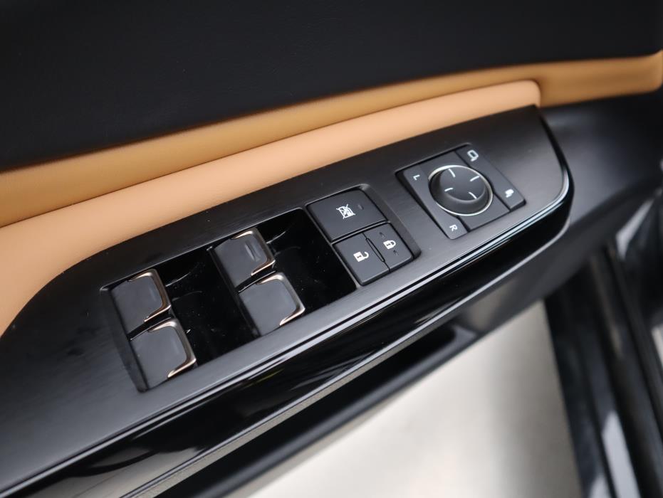 LEXUS ES 2024