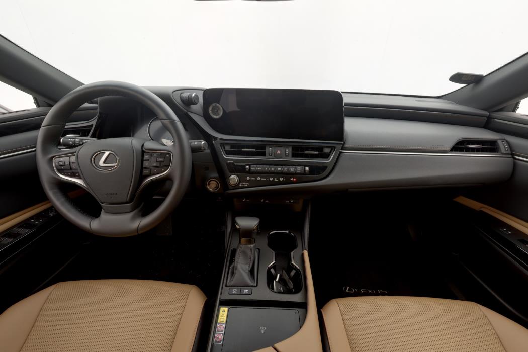 LEXUS ES 2024