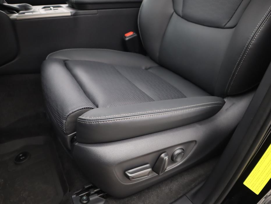 TOYOTA Land Cruiser 2024