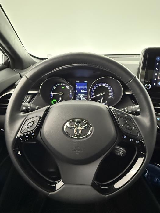 TOYOTA C-HR 2023