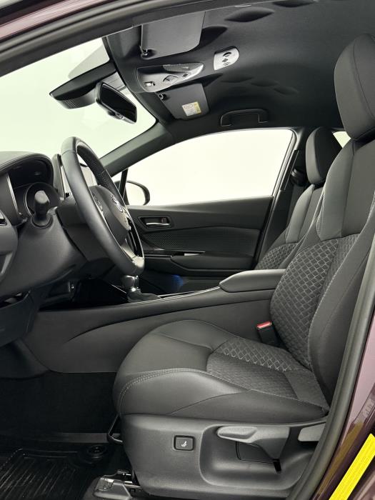 TOYOTA C-HR 2023