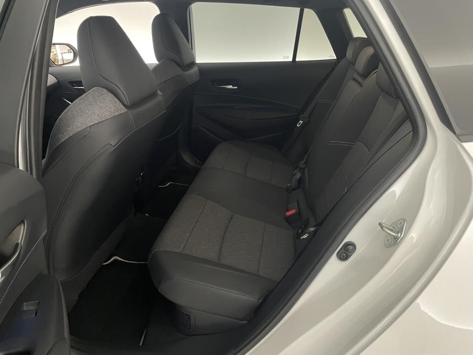 TOYOTA Corolla 2024
