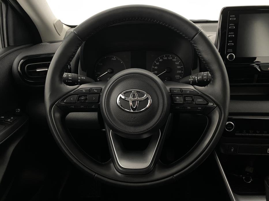 TOYOTA Yaris 2023