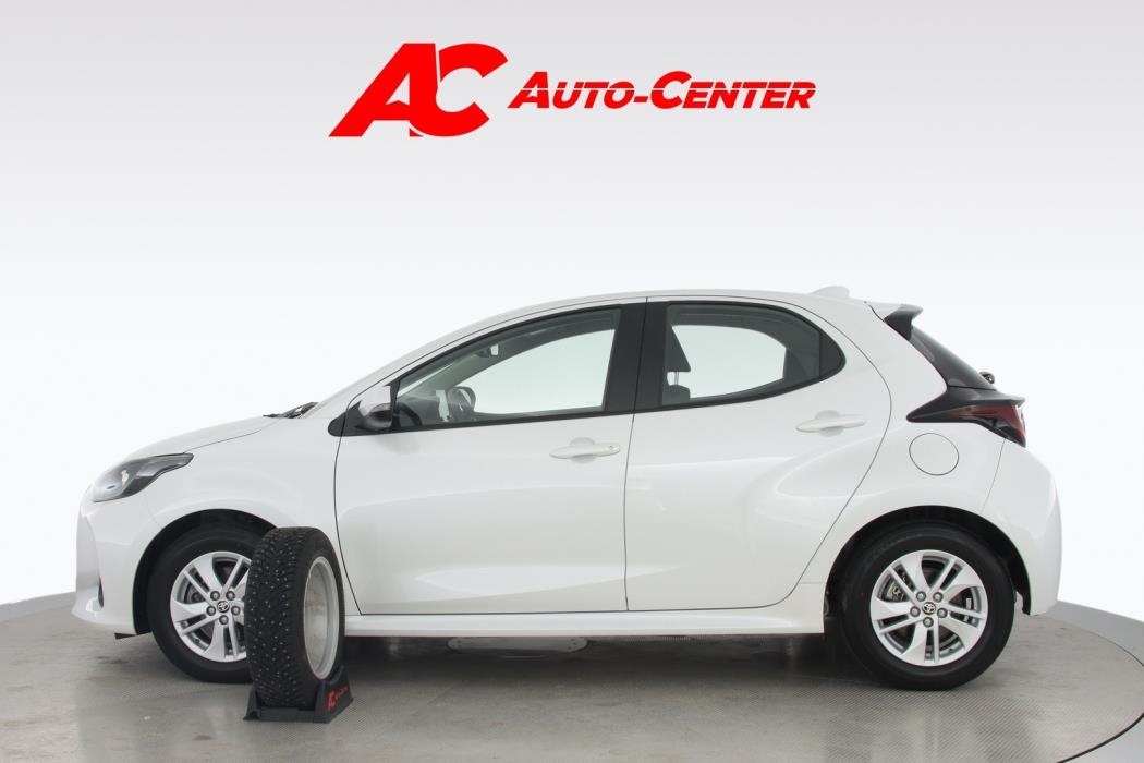 TOYOTA Yaris 2023
