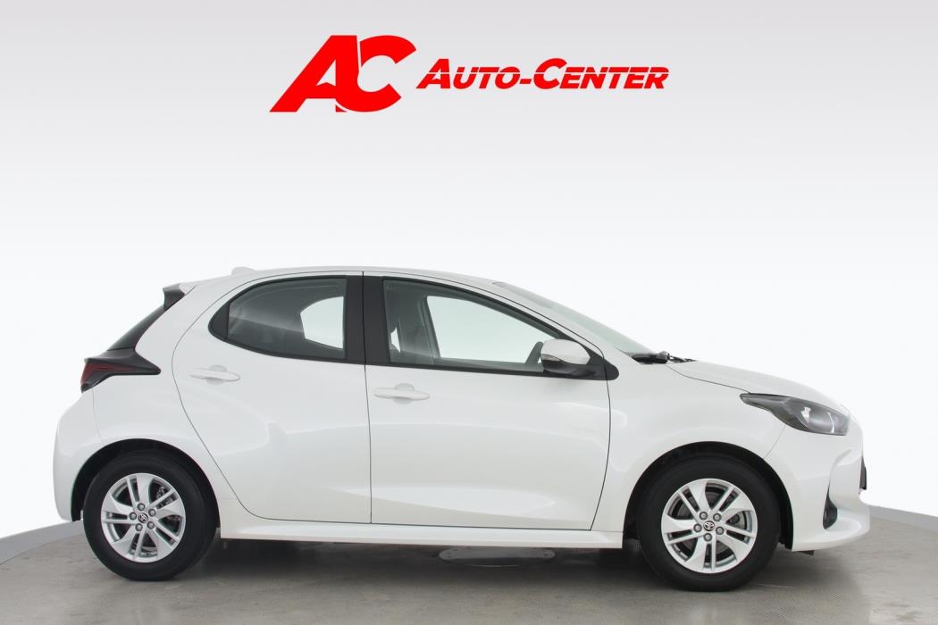 TOYOTA Yaris 2023