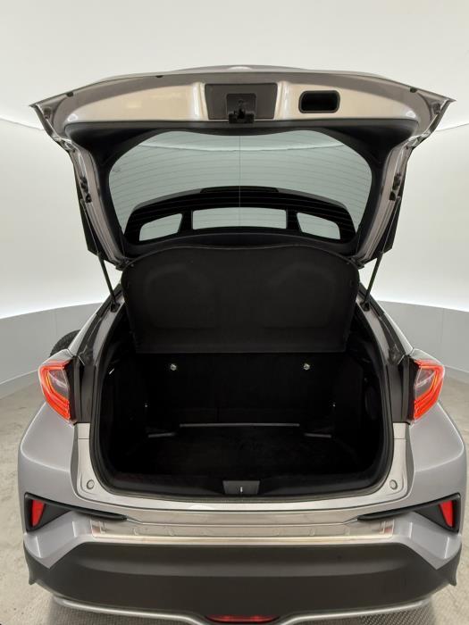 TOYOTA C-HR 2017
