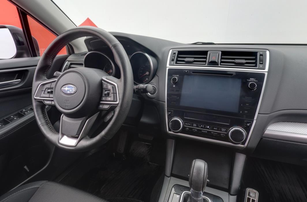SUBARU Outback 2018