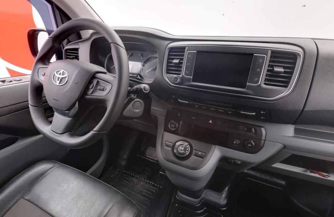 TOYOTA Proace 2022