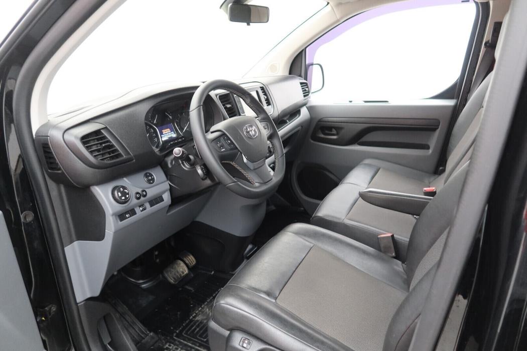 TOYOTA Proace 2022