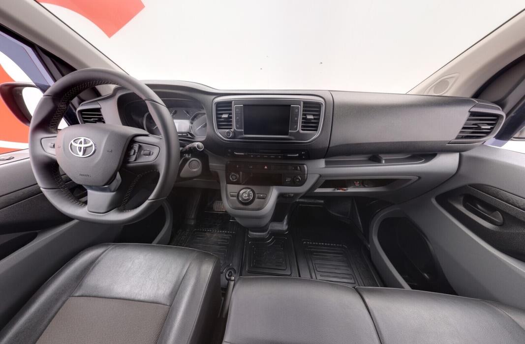 TOYOTA Proace 2022
