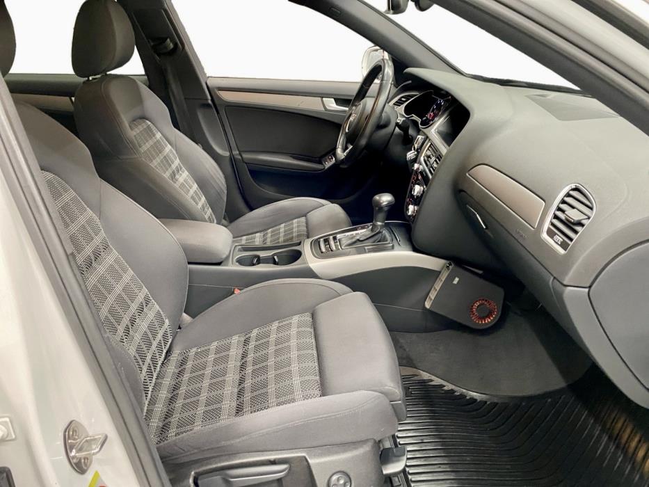 AUDI A4 2013