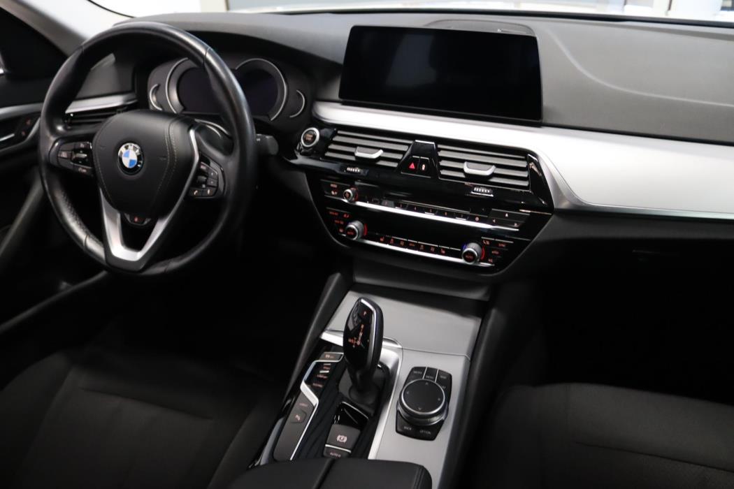 BMW 530 2019