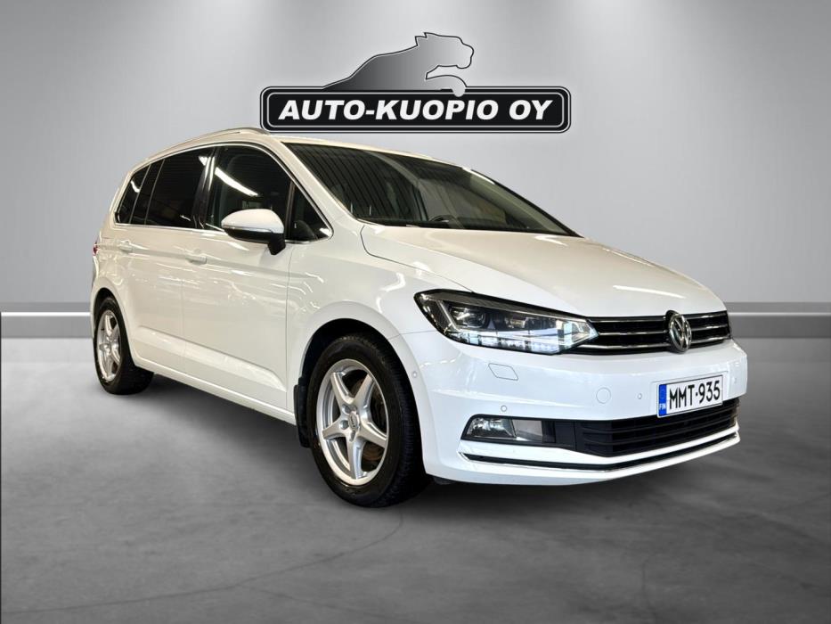 VOLKSWAGEN Touran 2016