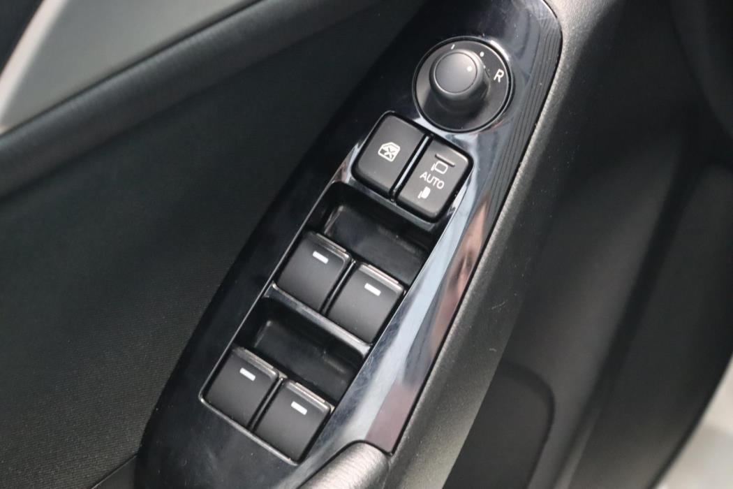 MAZDA 3 2018
