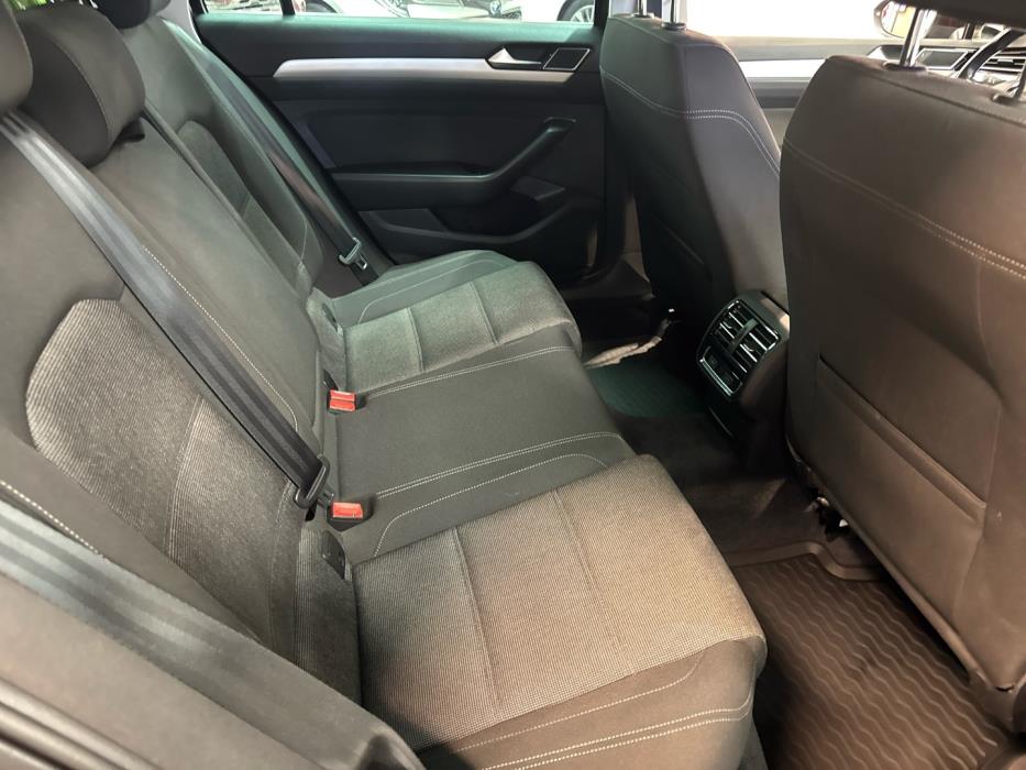 VOLKSWAGEN Passat 2018