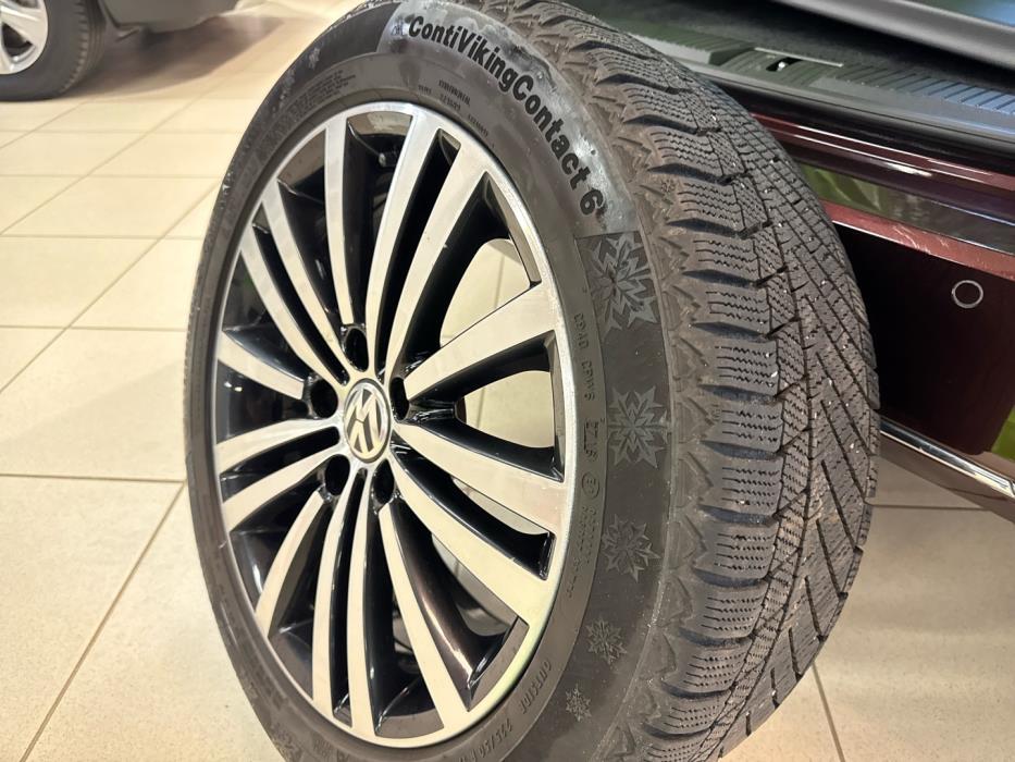 VOLKSWAGEN Passat 2018
