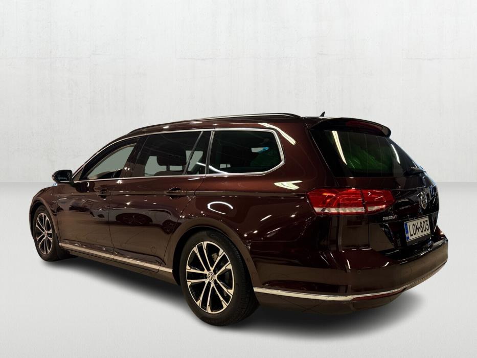 VOLKSWAGEN Passat 2018