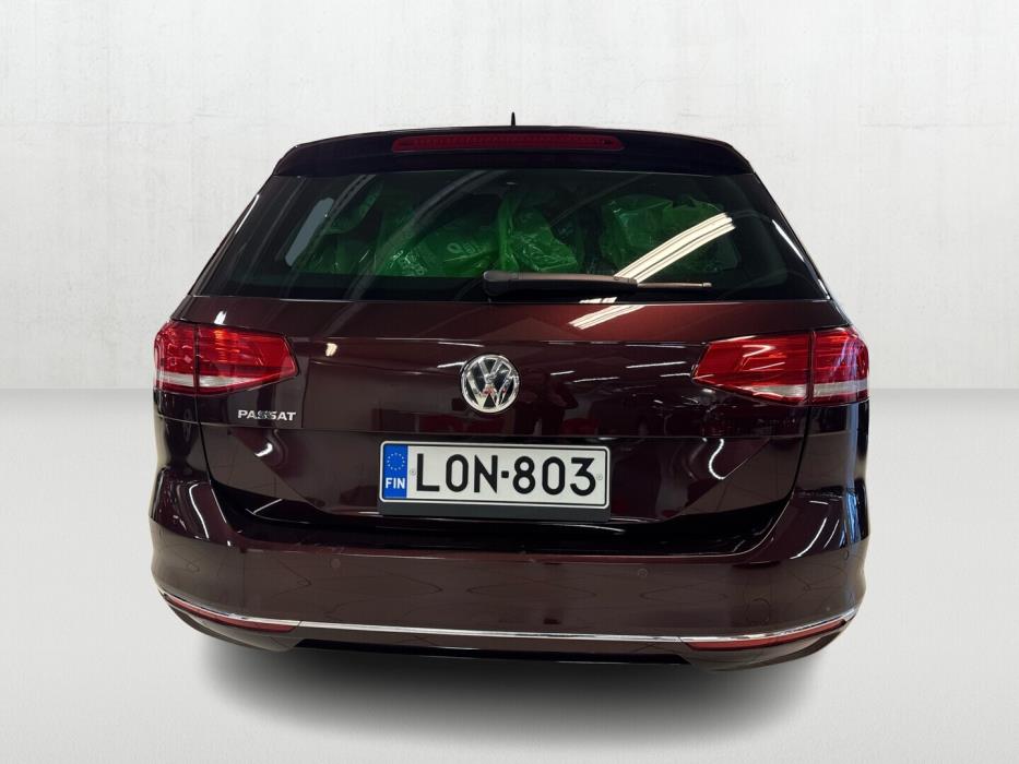 VOLKSWAGEN Passat 2018