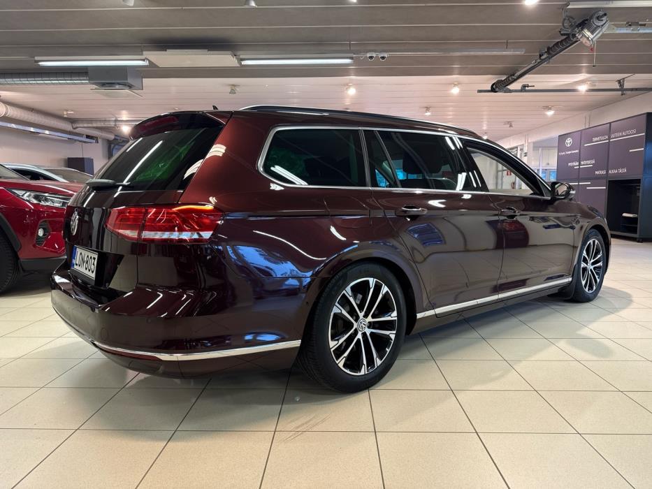 VOLKSWAGEN Passat 2018