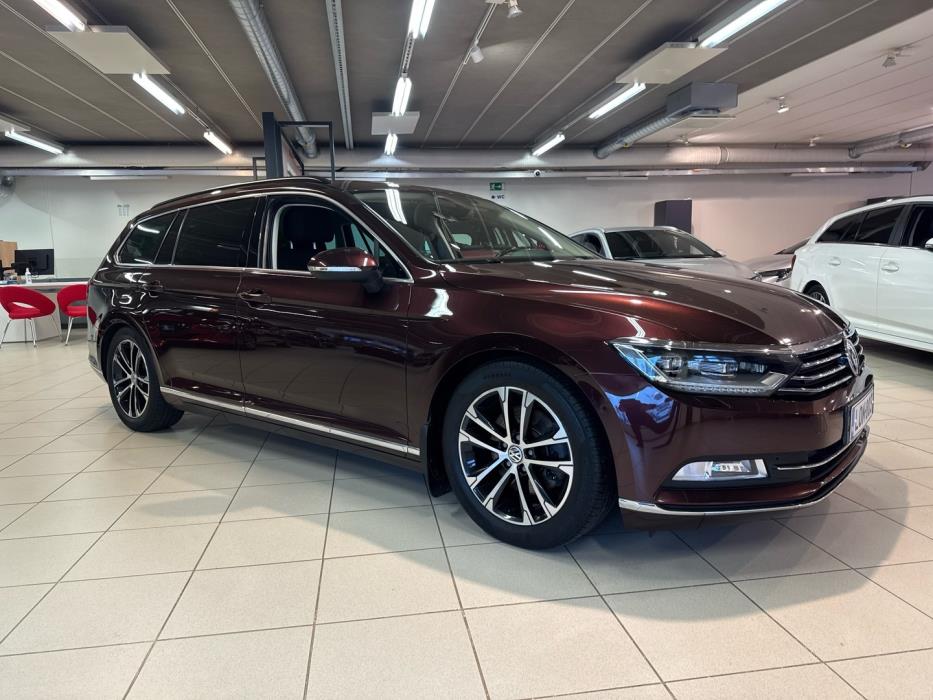 VOLKSWAGEN Passat 2018
