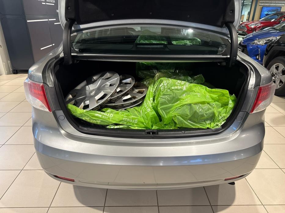 TOYOTA Avensis 2010