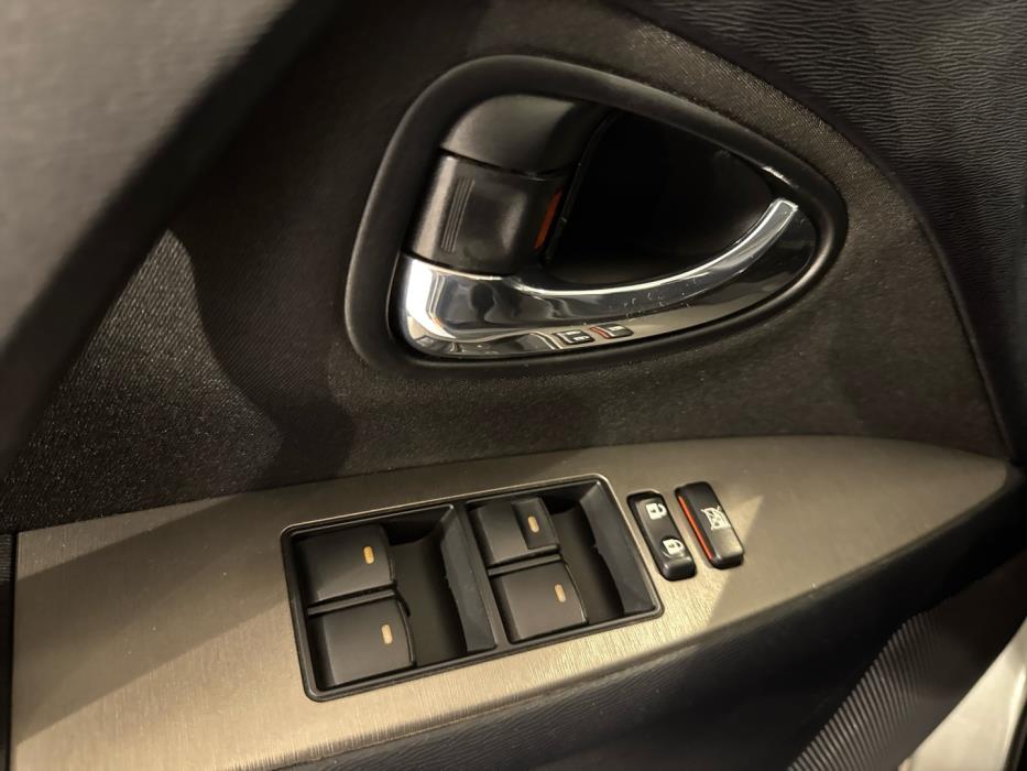 TOYOTA Avensis 2010