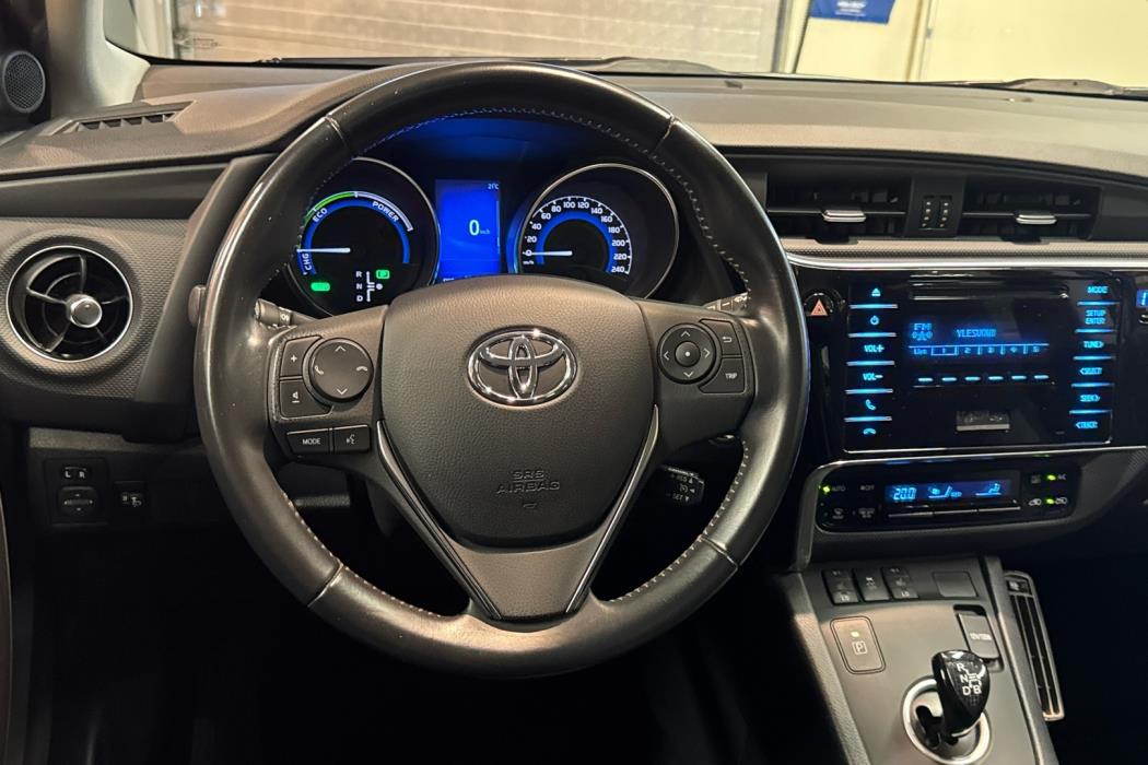 TOYOTA Auris 2018