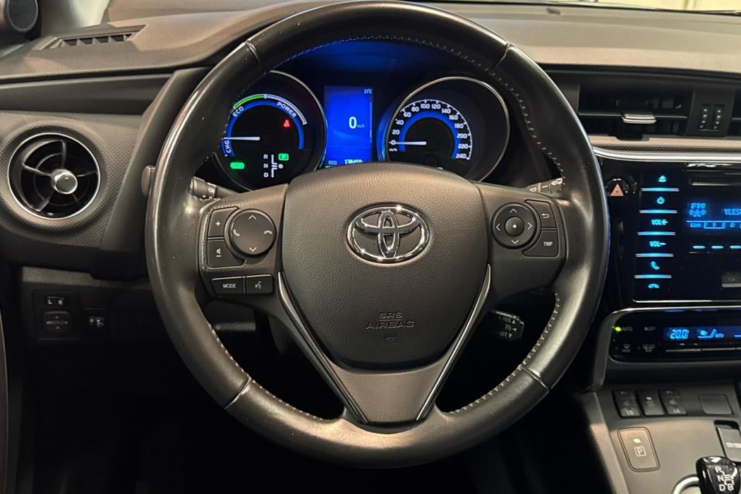 TOYOTA Auris 2018