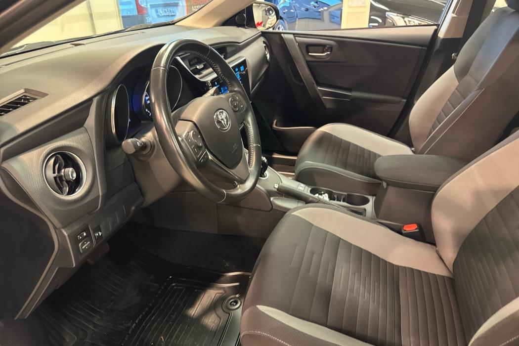 TOYOTA Auris 2018