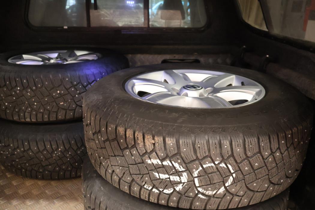 VOLKSWAGEN Amarok 2013