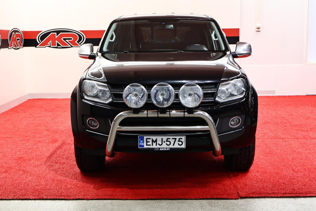 VOLKSWAGEN Amarok 2013