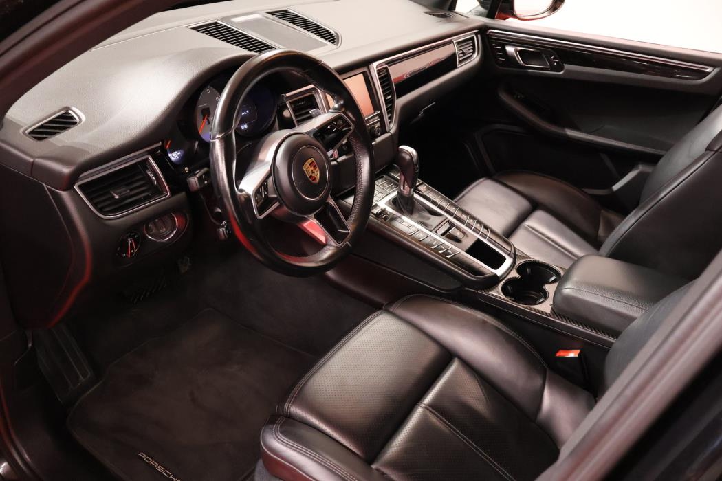 PORSCHE Macan 2015
