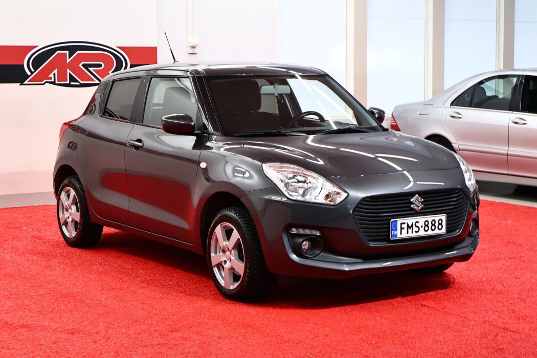 SUZUKI Swift 2017
