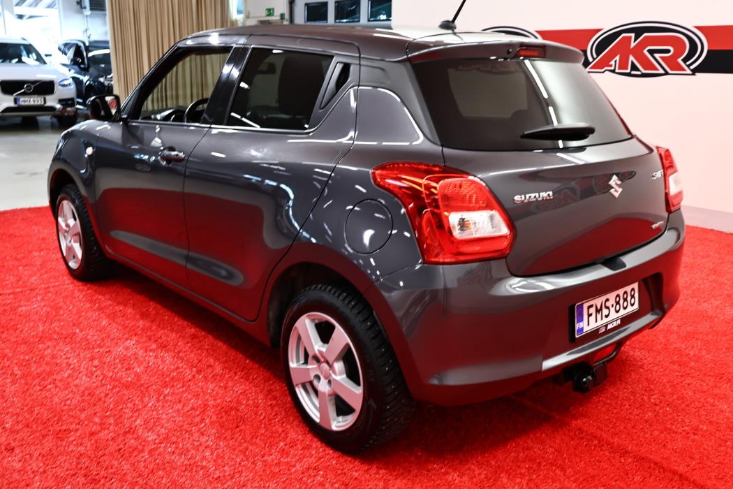SUZUKI Swift 2017