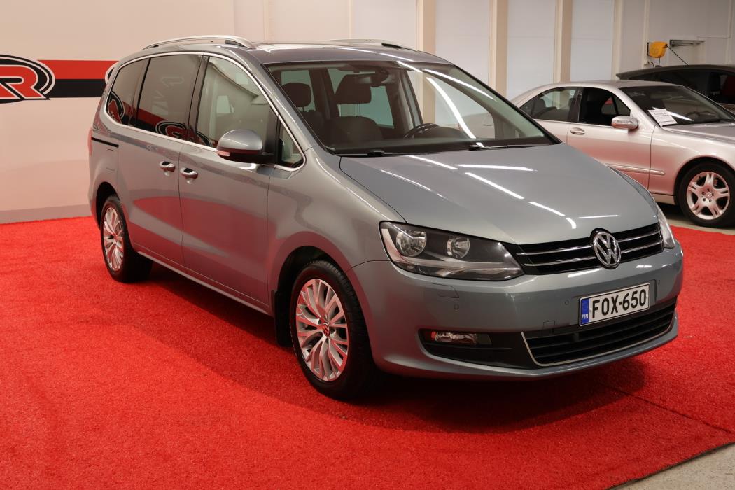 VOLKSWAGEN Sharan 2010