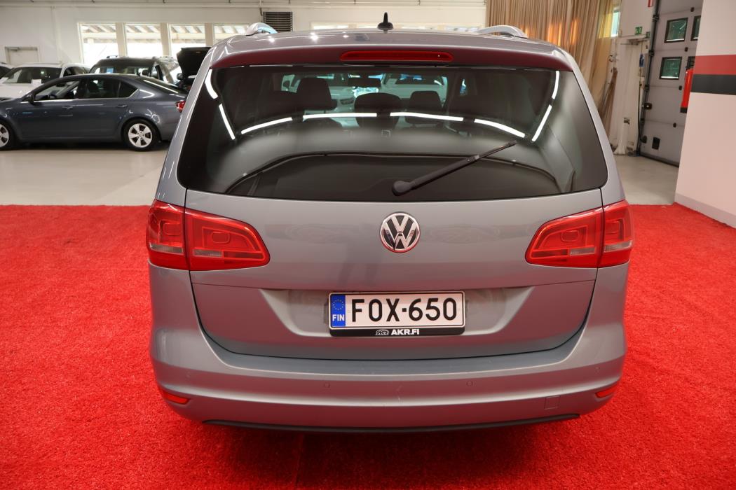 VOLKSWAGEN Sharan 2010
