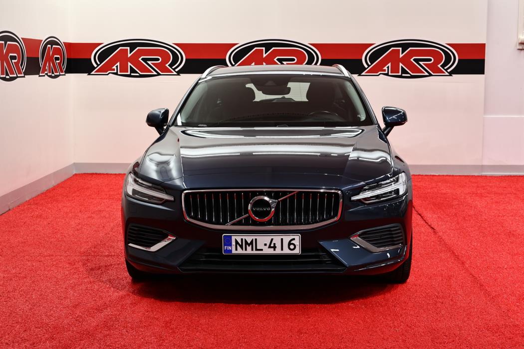 VOLVO V60 2022