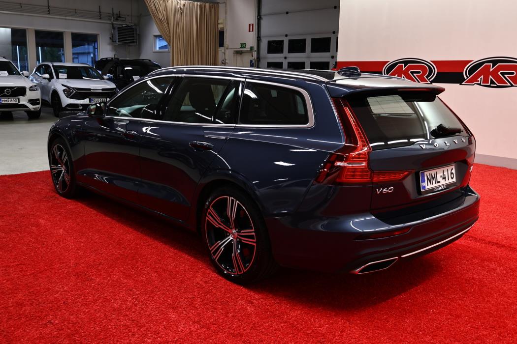 VOLVO V60 2022